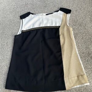 Bi color bluse top with a golden chain decor, black and Gold by The EDAS Luxury